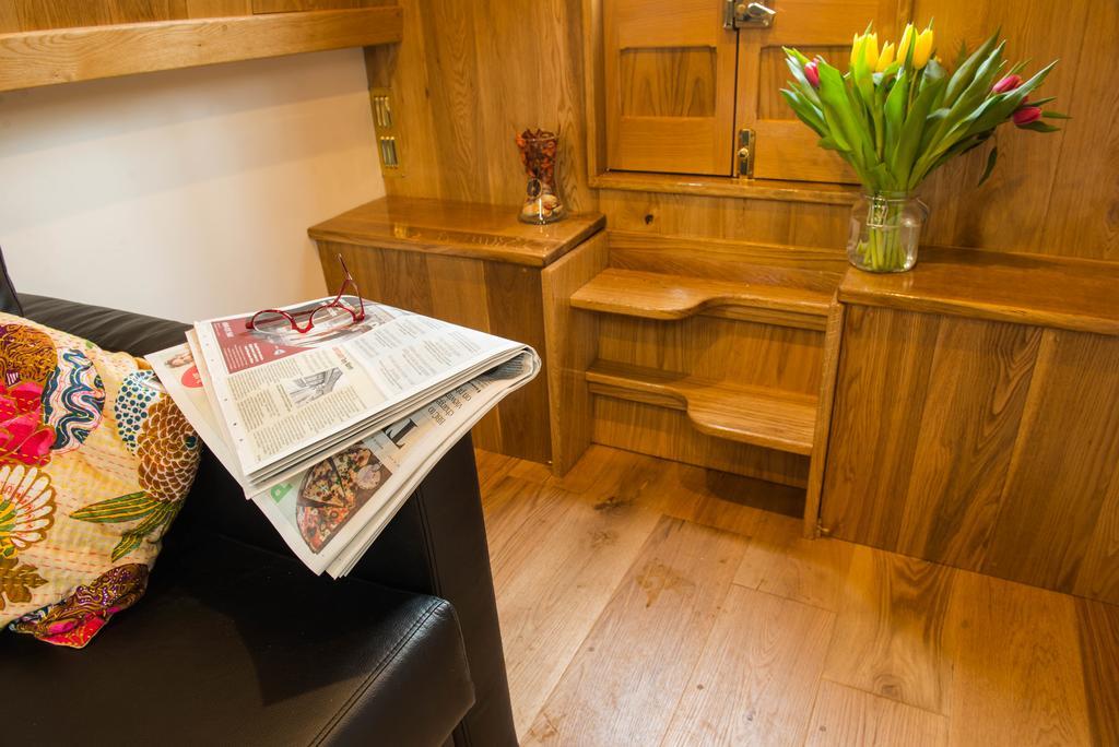 Hotel Narrowboat Puzzle Ely Exterior foto