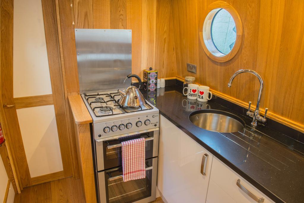 Hotel Narrowboat Puzzle Ely Exterior foto